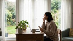 Indoor Sunscreen Importance Explained: Why Applying SPF Indoors Still Matters for Skin Aging