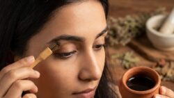 Daily Castor Oil Care Boosts Lash Length and Brow Density Naturally