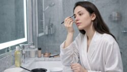 At Home Eyebrow Tinting Methods Create Soft Defined Brows With Minimal Effort