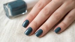 Unexpected Nail Colour Has Experts Choosing It Over Red and Brown